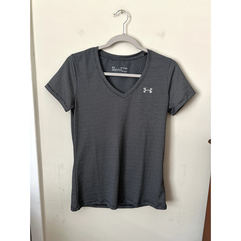 Under Armor V Neck, size XS